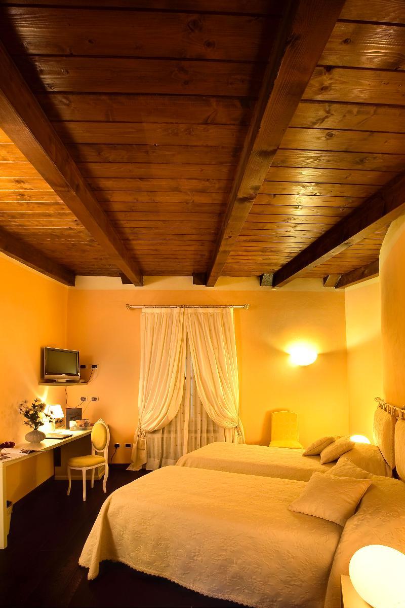 Hotel Cascina Di Corte Venaria Reale Exteriör bild